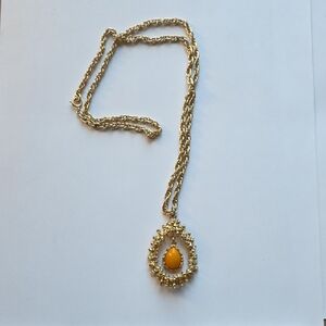 Chic Gold Necklace with Orange Teardrop Pendant